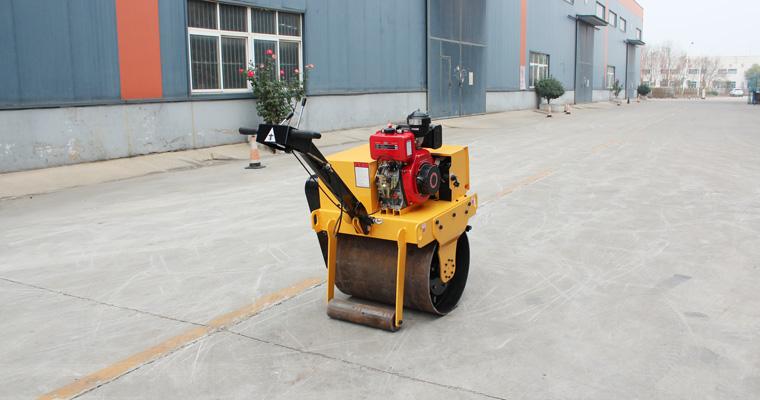 小型壓路機(jī) 小型壓路機(jī)