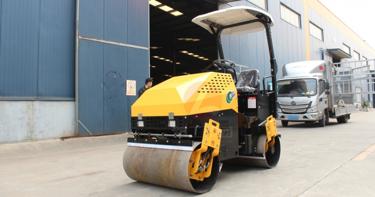 如何保障小型壓路機隔振性能？